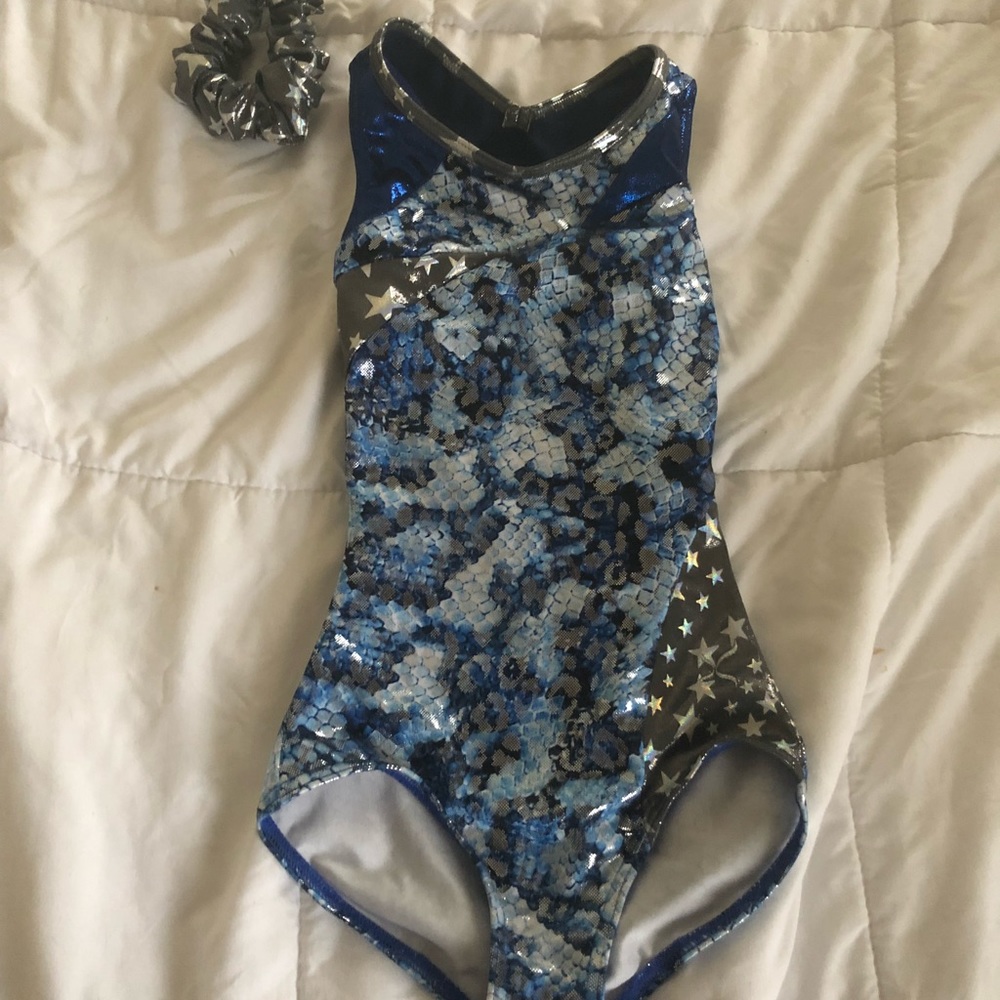 Girls capezio Leo